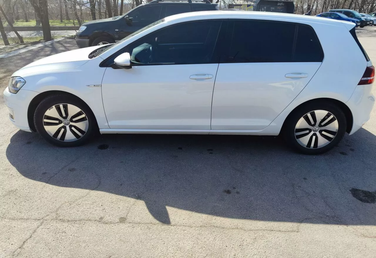 Volkswagen e-Golf  24 kWh 201471