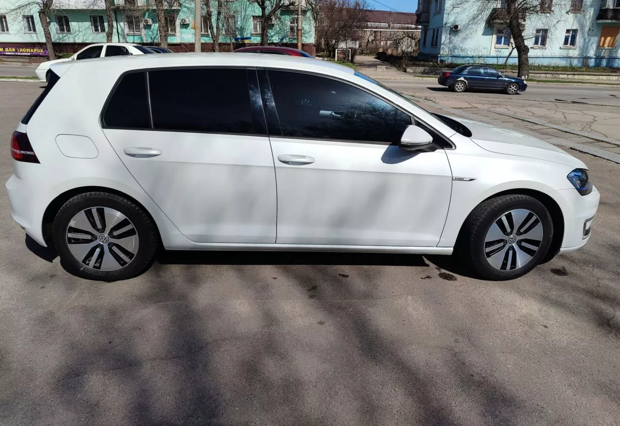 Volkswagen e-Golf  24 kWh 201481