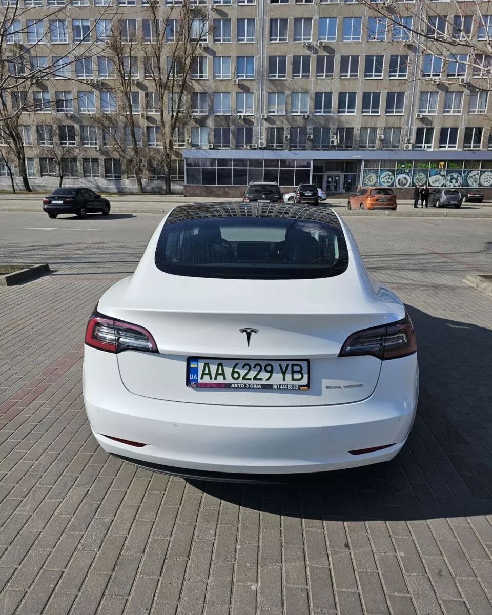 Tesla Model 3  80.5 kWh 201931