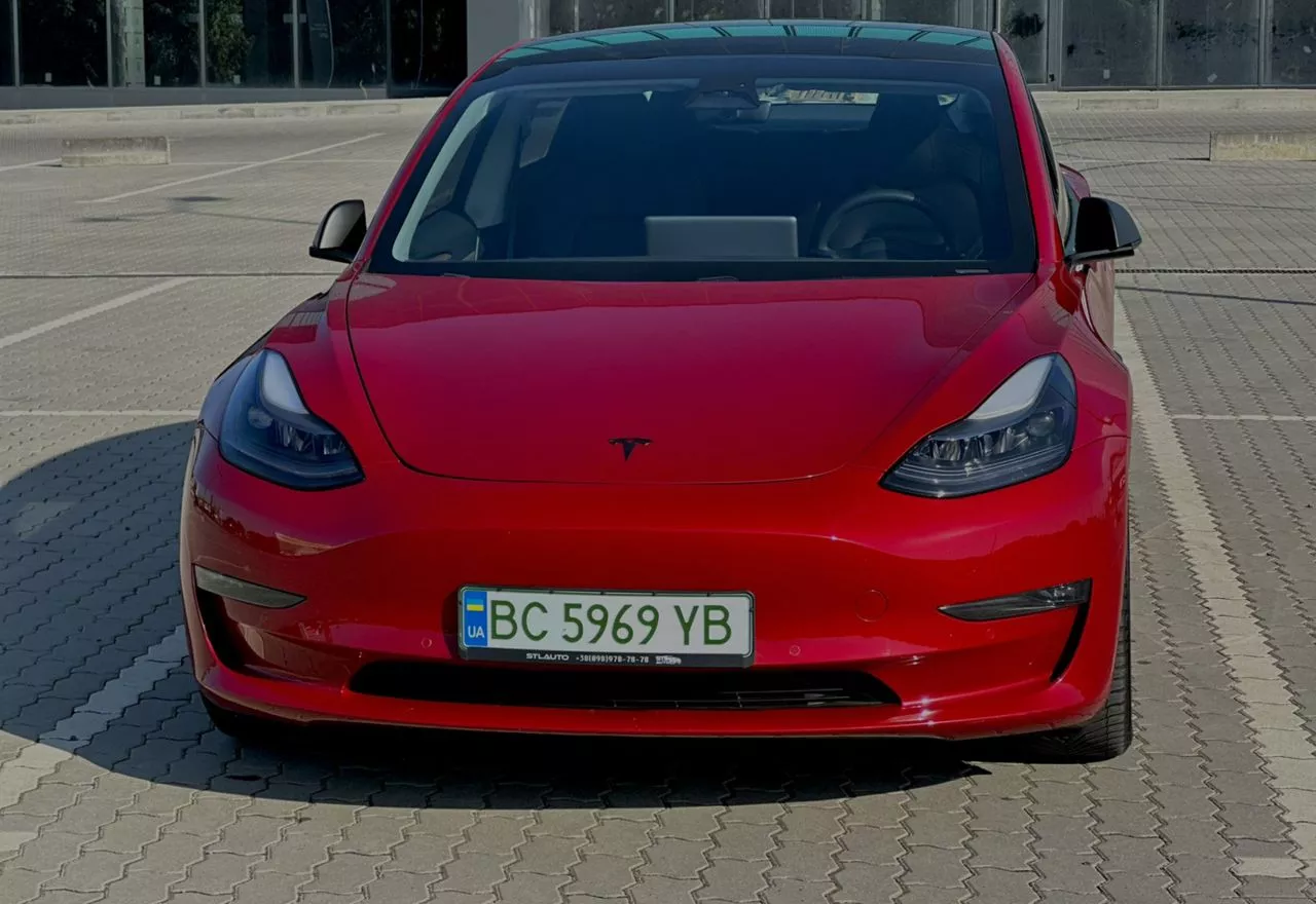 Tesla Model 3  82.5 kWh 202151