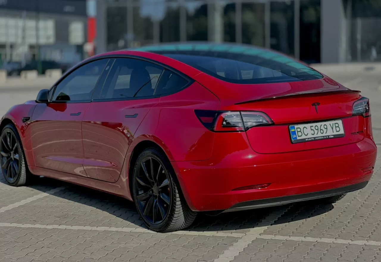 Tesla Model 3  82.5 kWh 2021191