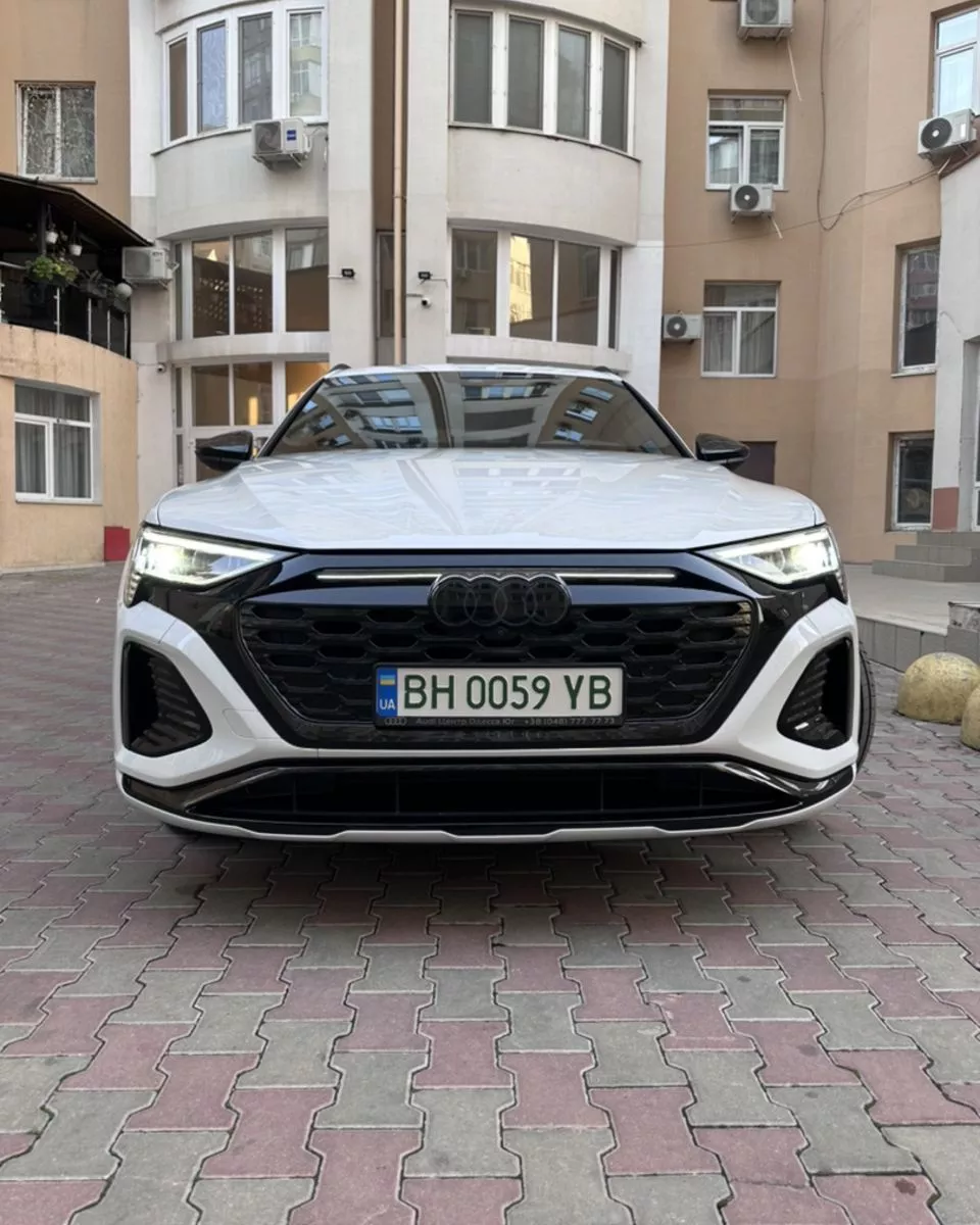 Audi Q8 e-tron 