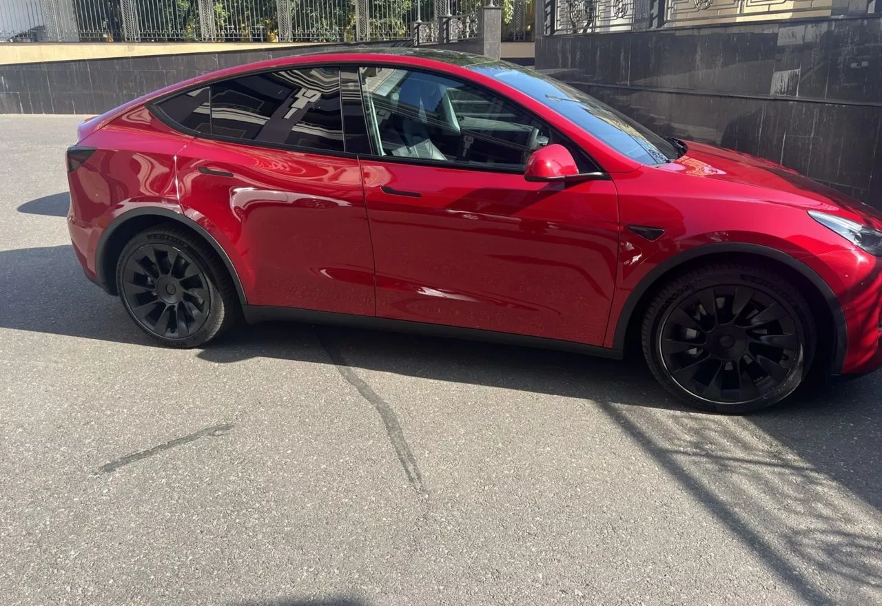 Tesla Model Y  75 kWh 202121