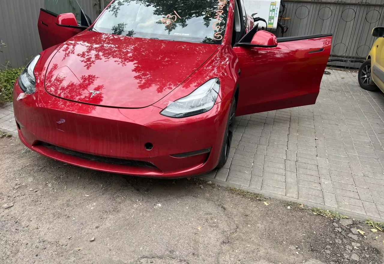 Tesla Model Y  75 kWh 202141