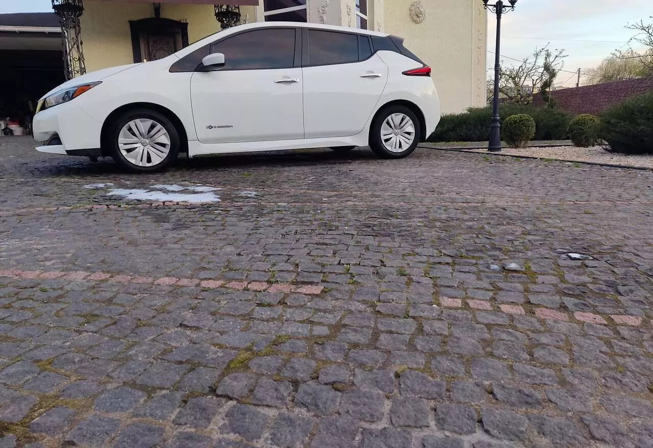 Nissan Leaf  40 kWh 2018201