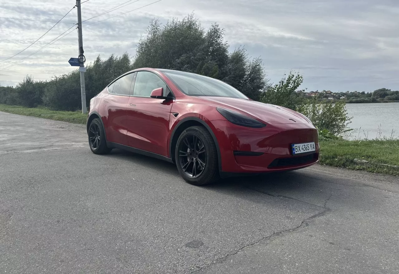 Tesla Model Y 