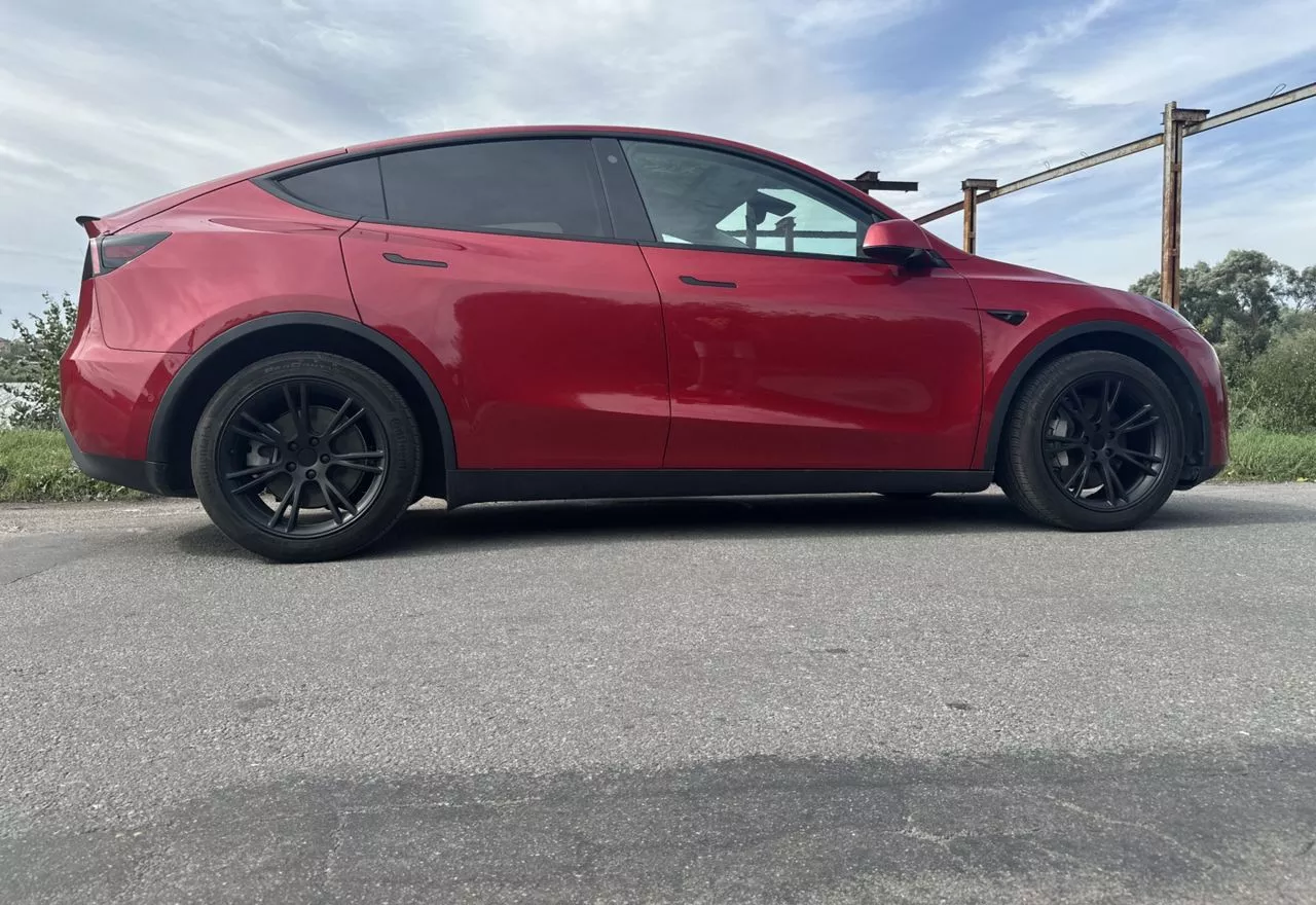 Tesla Model Y  75 kWh 2020141