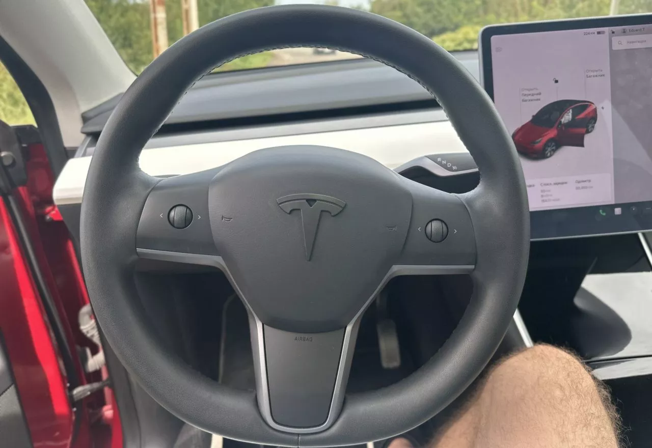 Tesla Model Y  75 kWh 2020281