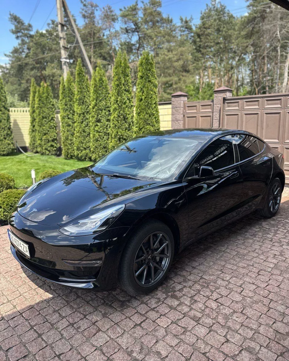 Tesla Model 3  82.5 kWh 202231