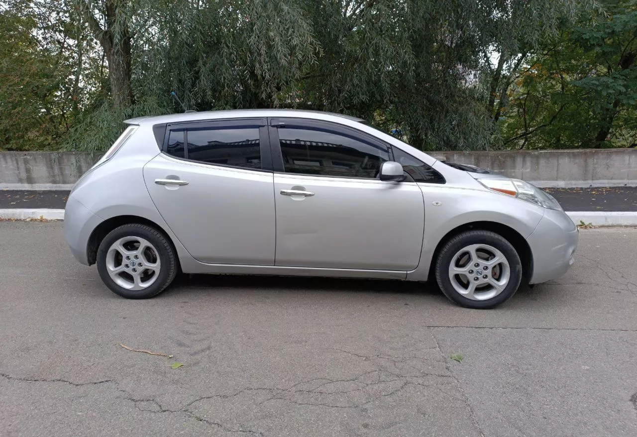 Nissan Leaf  24 kWh 201231