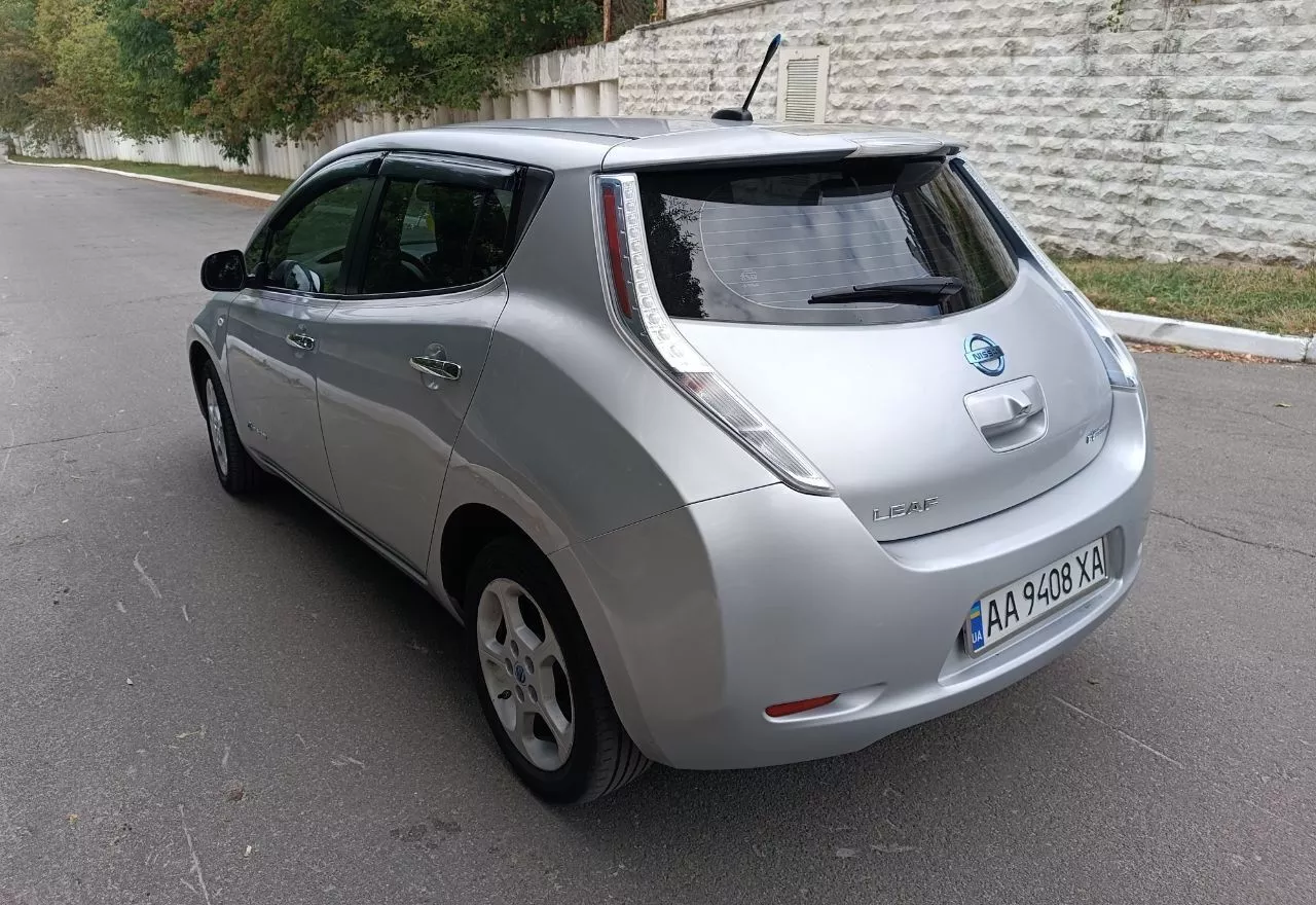 Nissan Leaf  24 kWh 201251