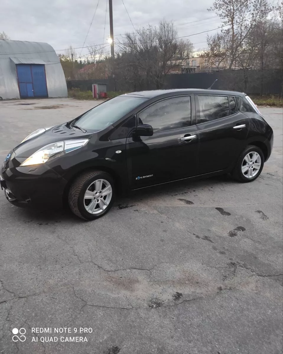 Nissan Leaf  24 kWh 201301