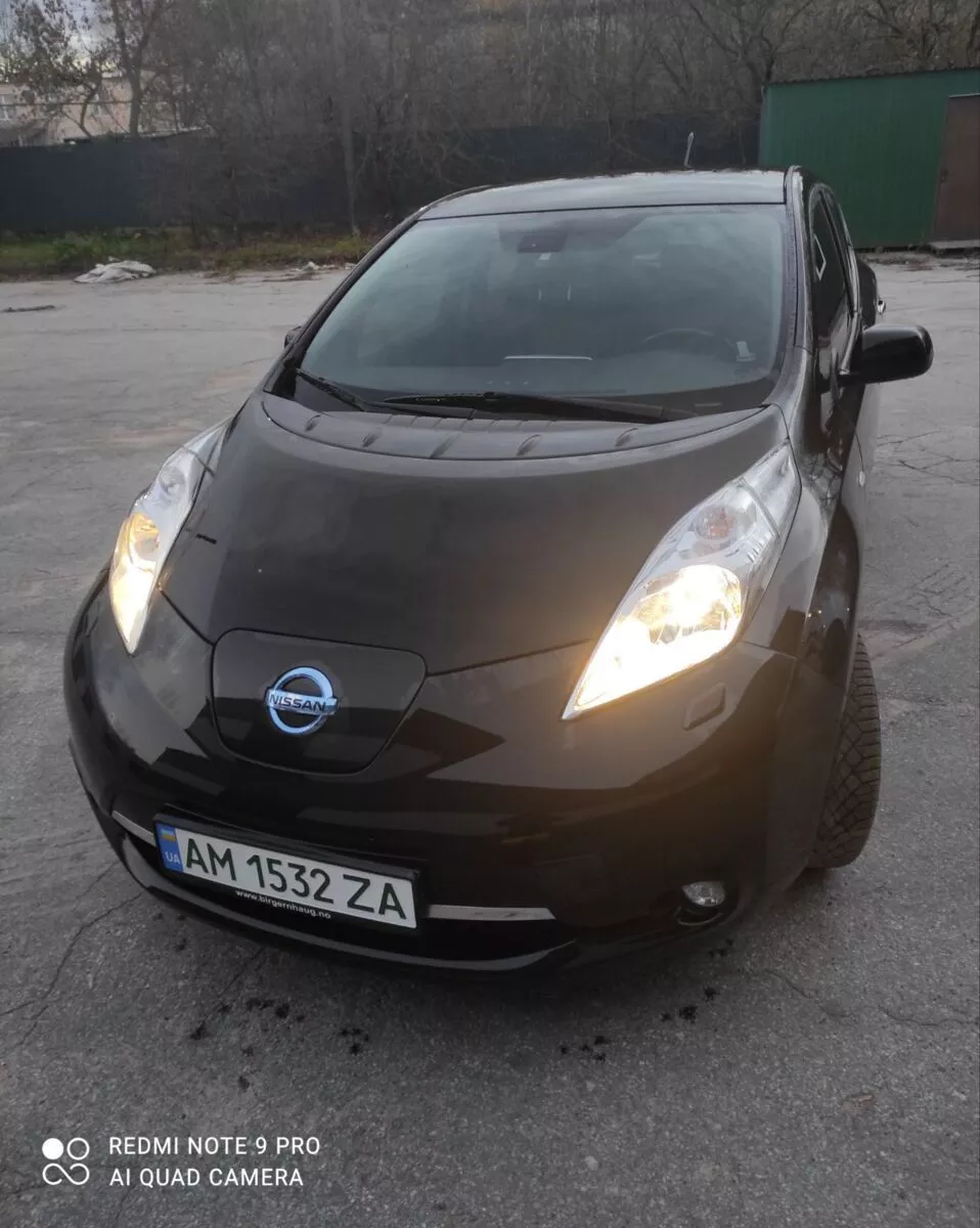 Nissan Leaf  24 kWh 2013201