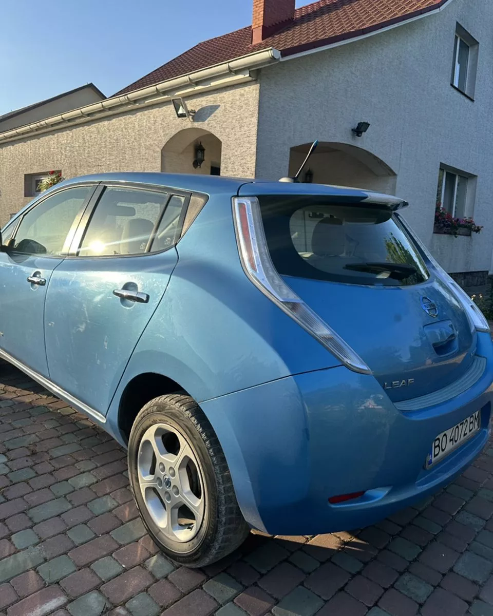 Nissan Leaf  24 kWh 201121