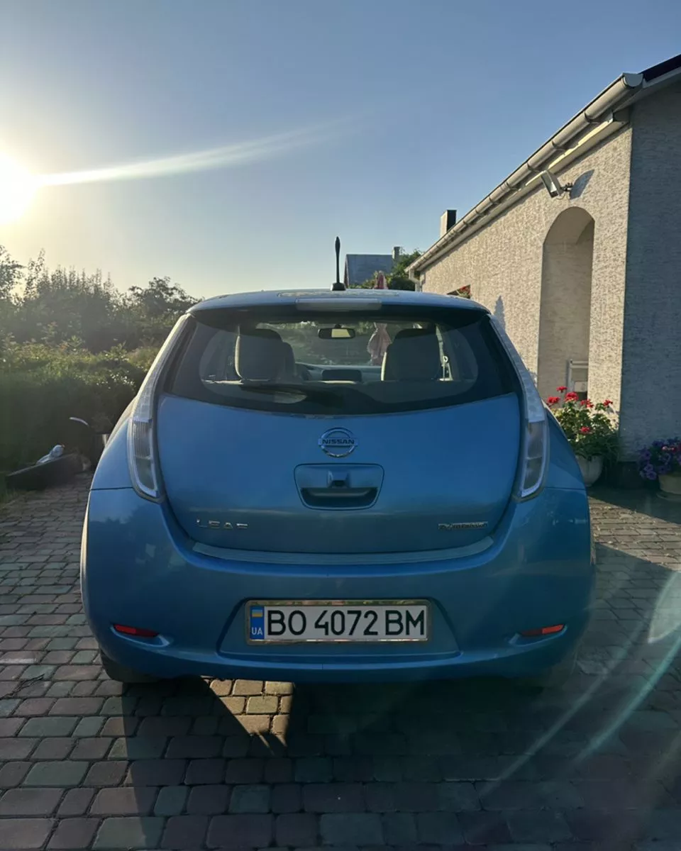 Nissan Leaf  24 kWh 201131