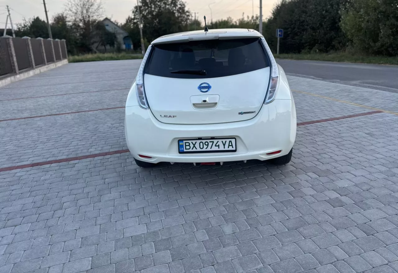 Nissan Leaf  24 kWh 2012431