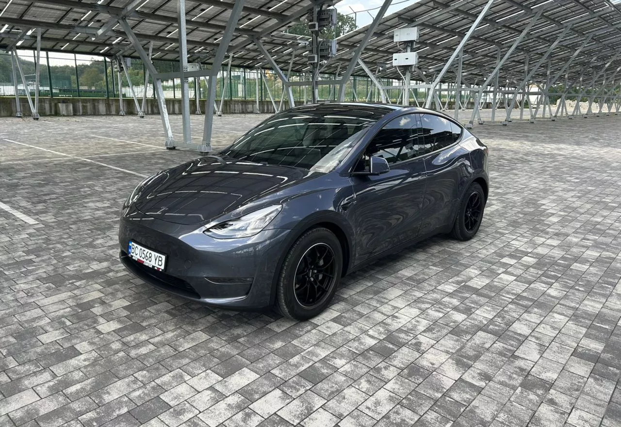 Tesla Model Y  75 kWh 202011