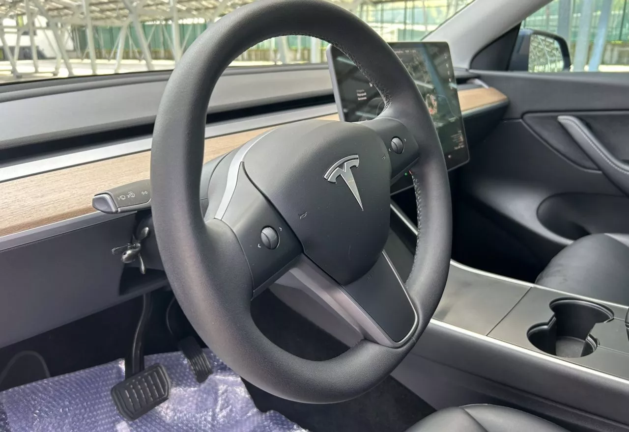 Tesla Model Y  75 kWh 2020251