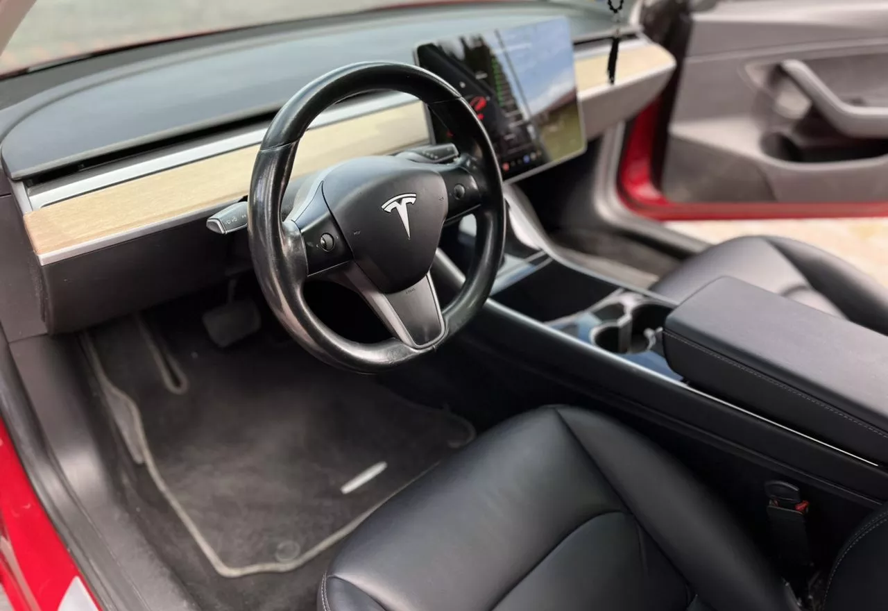 Tesla Model 3  75 kWh 2018111