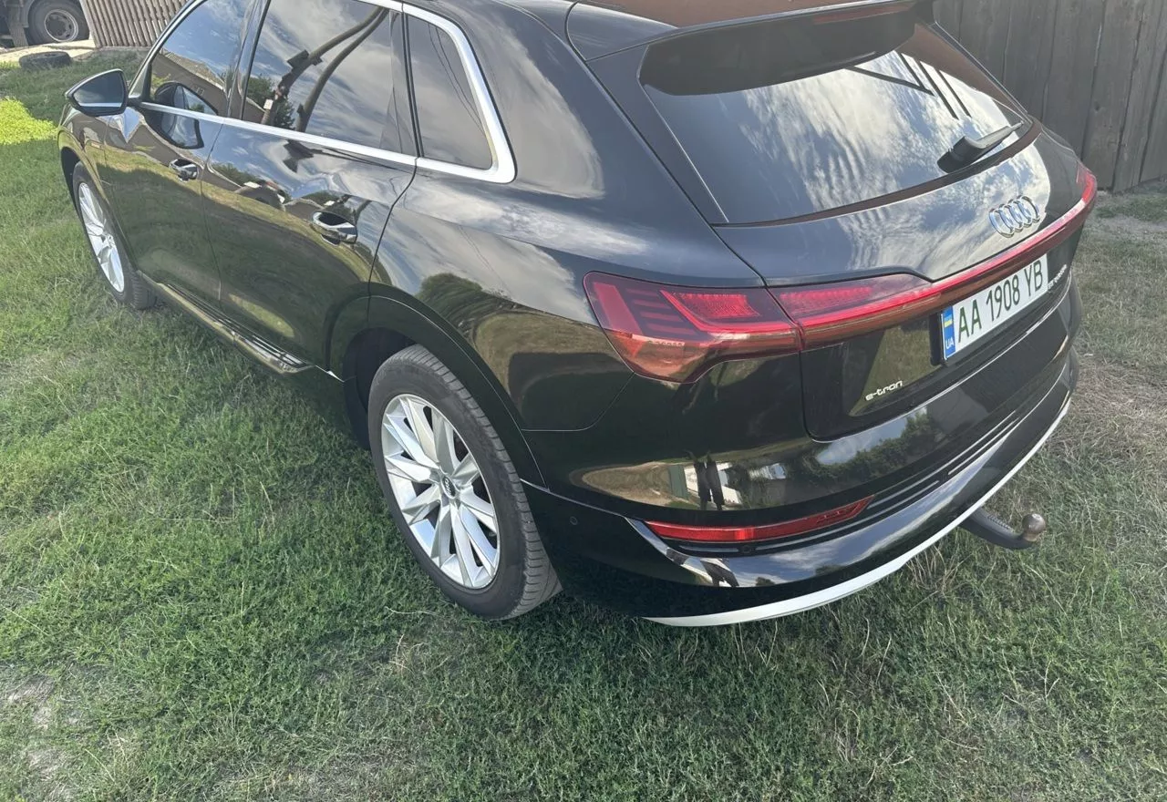 Audi E-tron  95 kWh 2019101