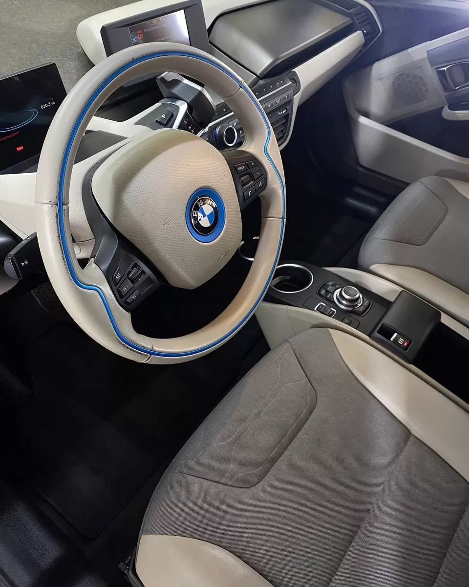 BMW i3  201581