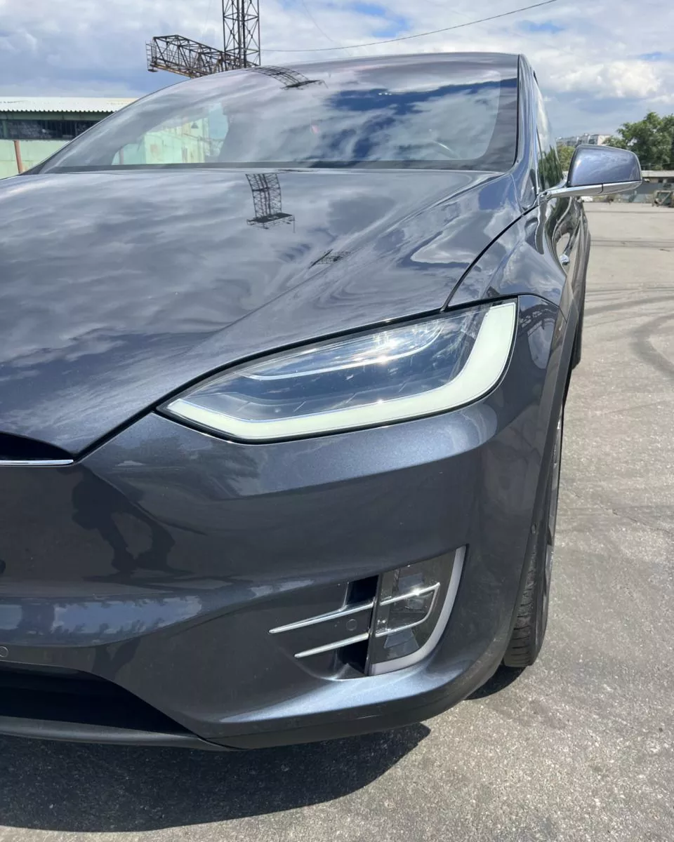 Tesla Model X  94 kWh 2018431