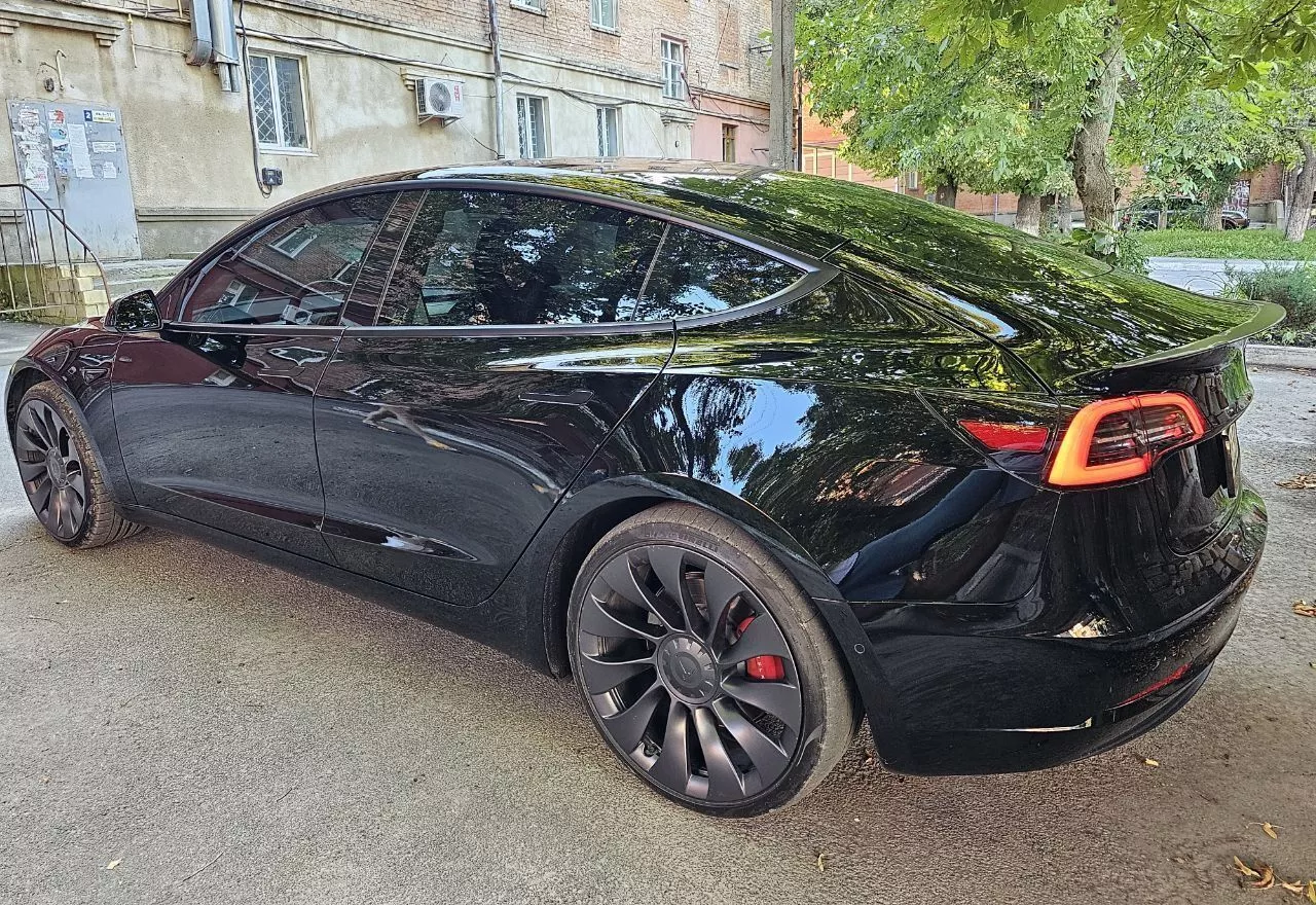 Tesla Model 3  202131