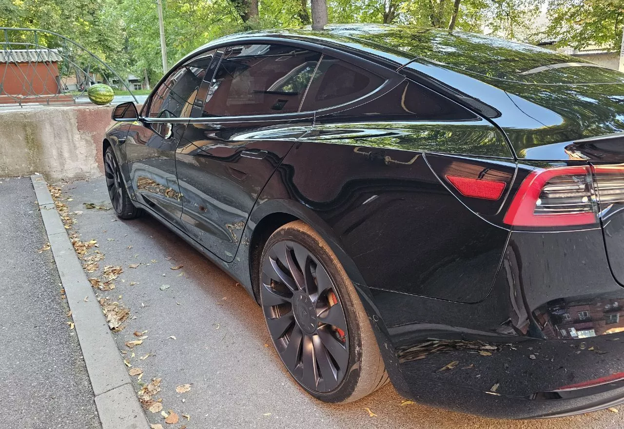 Tesla Model 3  2021221