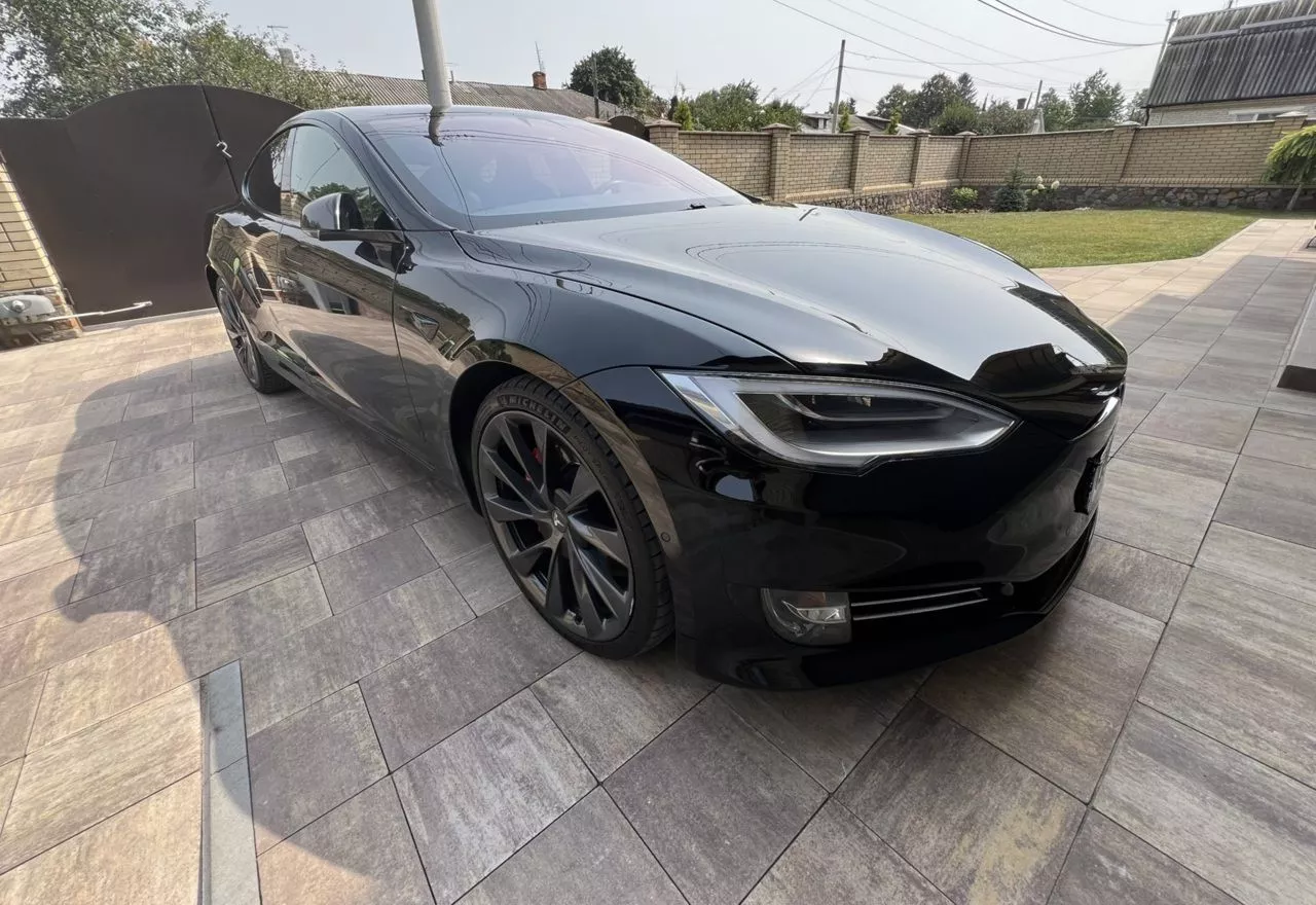 Tesla Model S  100 kWh 2019371