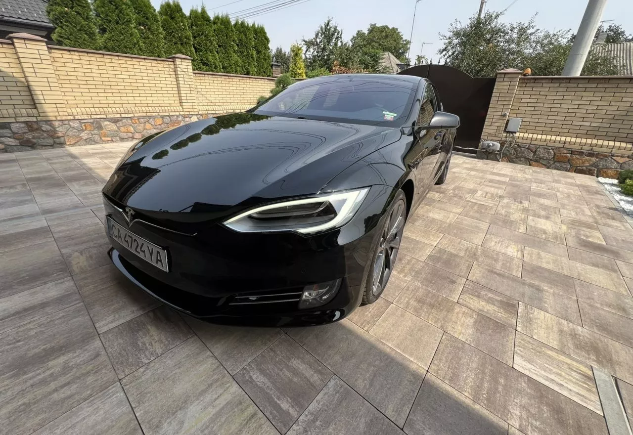 Tesla Model S  100 kWh 2019411