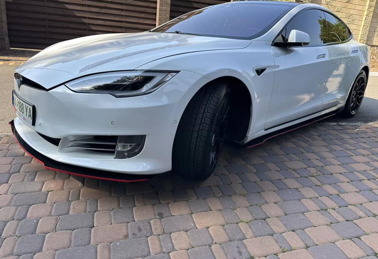 Tesla Model S  90 kWh 201641