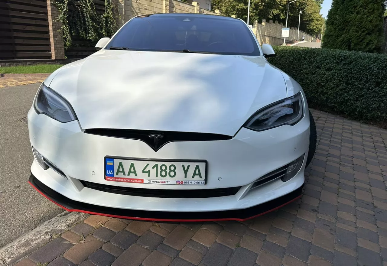 Tesla Model S  90 kWh 201651