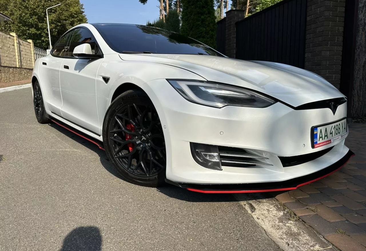 Tesla Model S  90 kWh 2016131