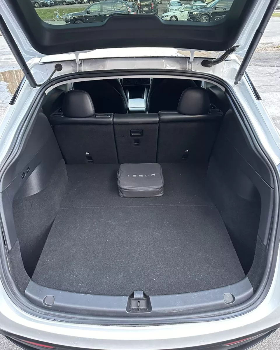 Tesla Model Y  82 kWh 202011