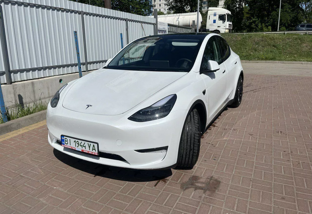 Tesla Model Y  82 kWh 202211