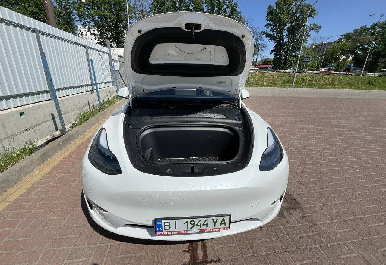 Tesla Model Y  82 kWh 202281