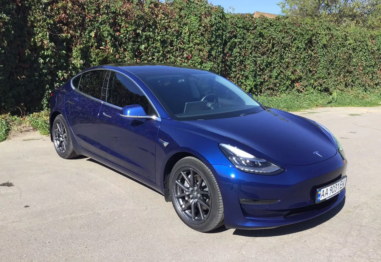 Tesla Model 3  75 kWh 2019101