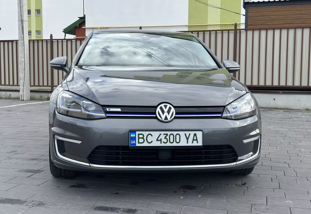 Volkswagen e-Golf  36 kWh 201811