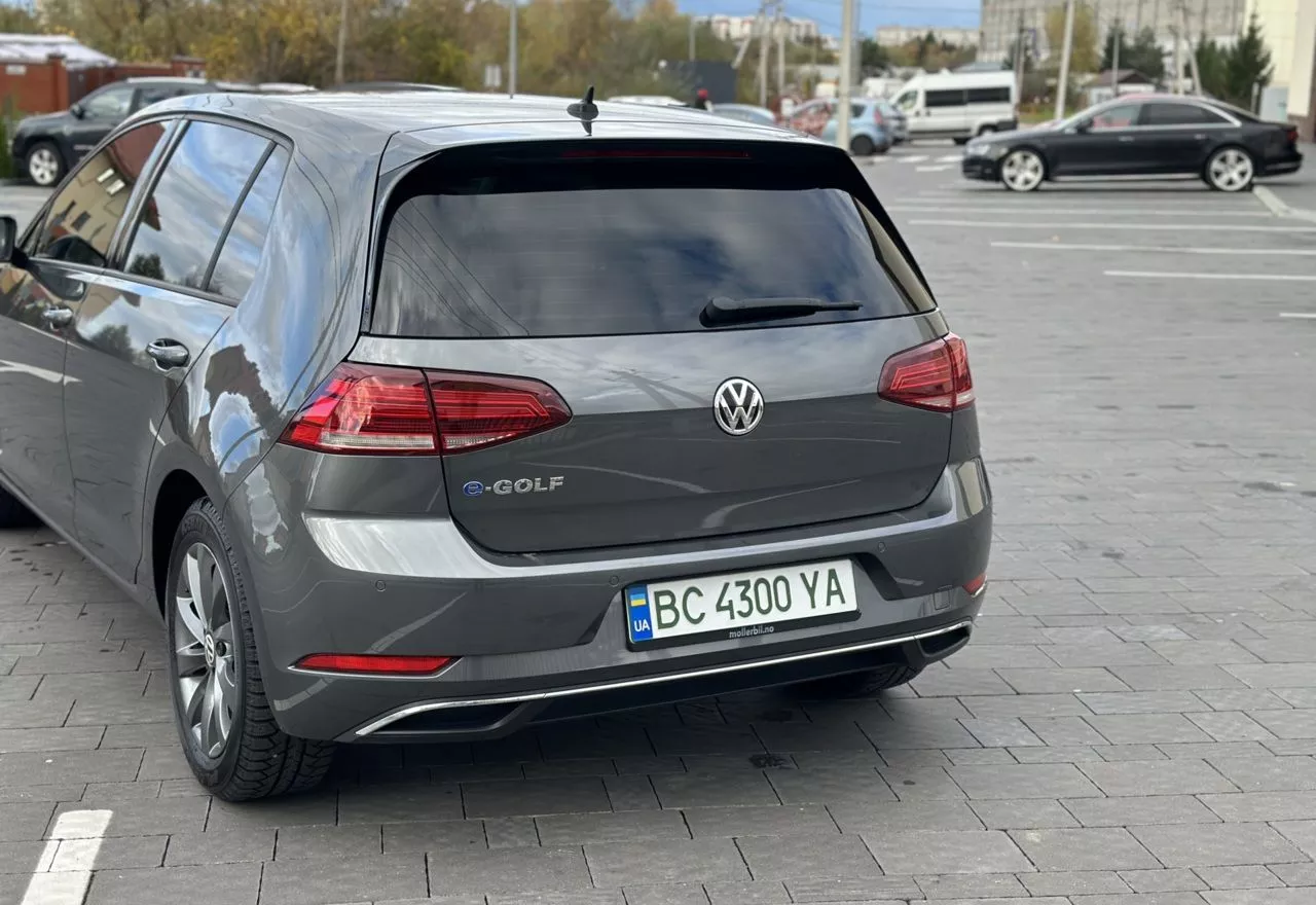 Volkswagen e-Golf  36 kWh 201841