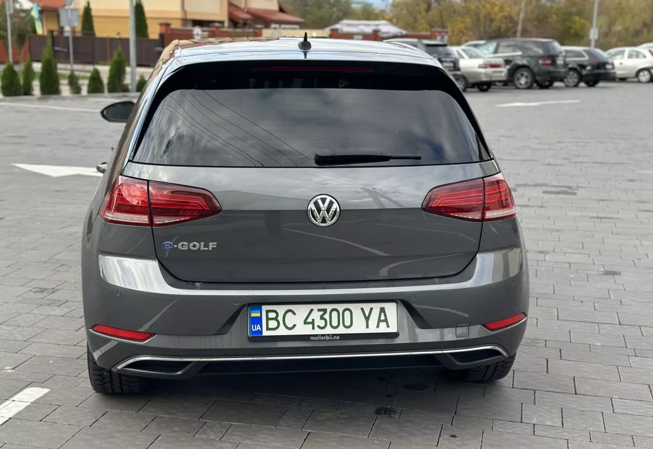 Volkswagen e-Golf  36 kWh 201851