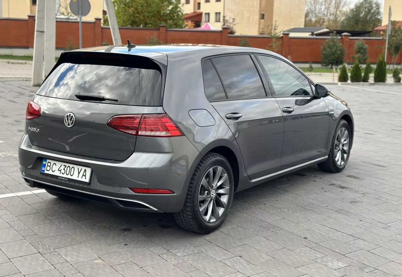 Volkswagen e-Golf  36 kWh 201861