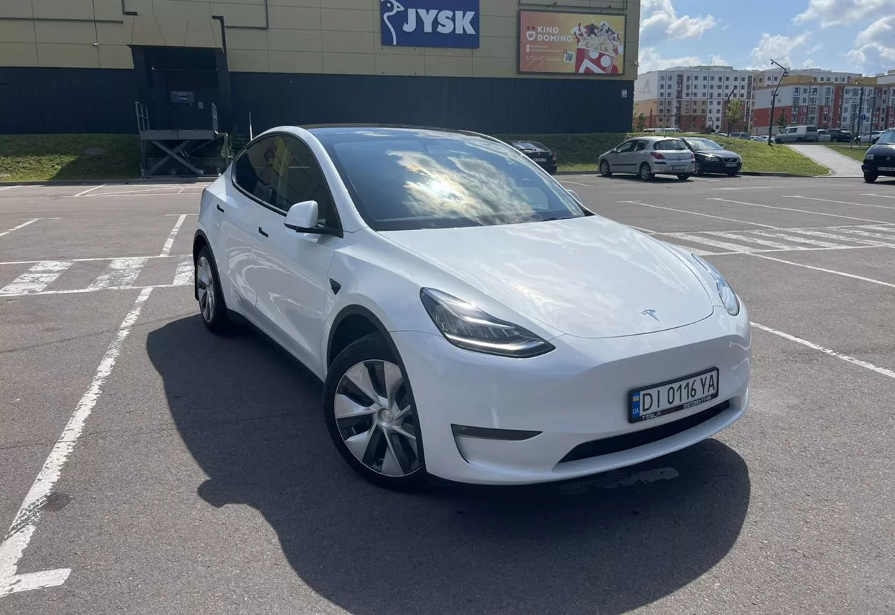 Tesla Model Y  82 kWh 202221