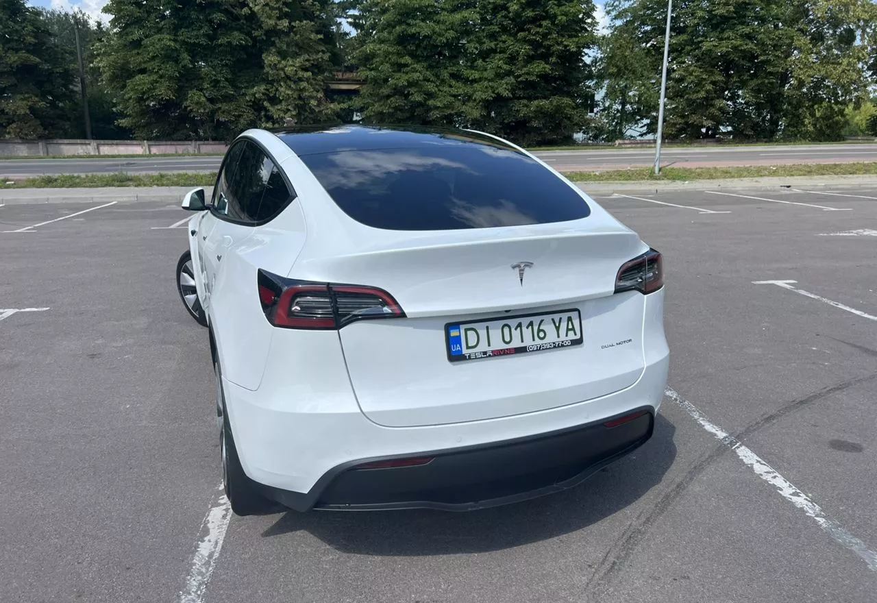 Tesla Model Y  82 kWh 202251