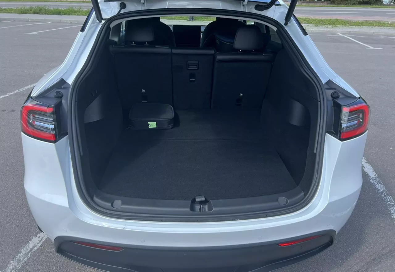 Tesla Model Y  82 kWh 202281