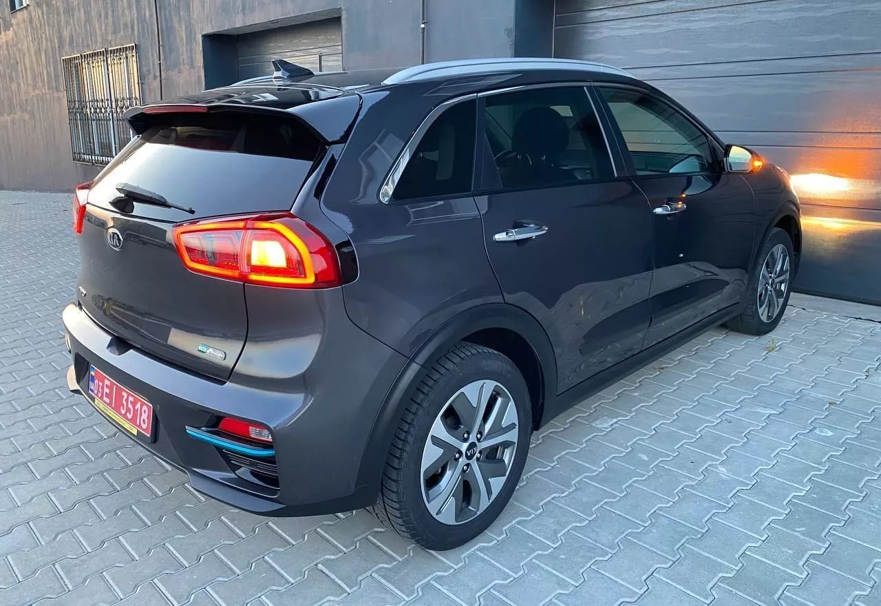 Kia Niro  64 kWh 2019201