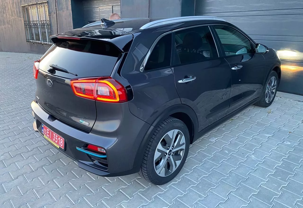 Kia Niro  64 kWh 2019211