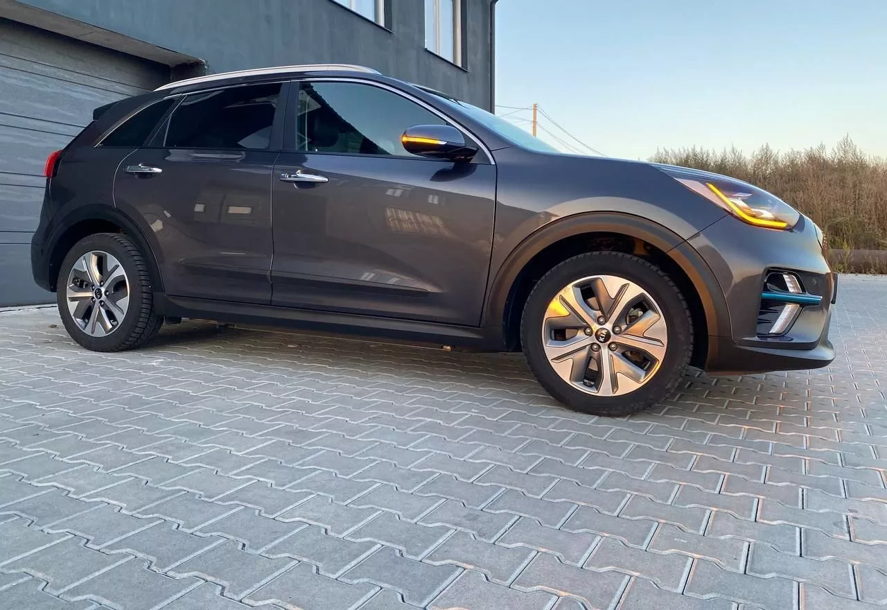 Kia Niro  64 kWh 2019381