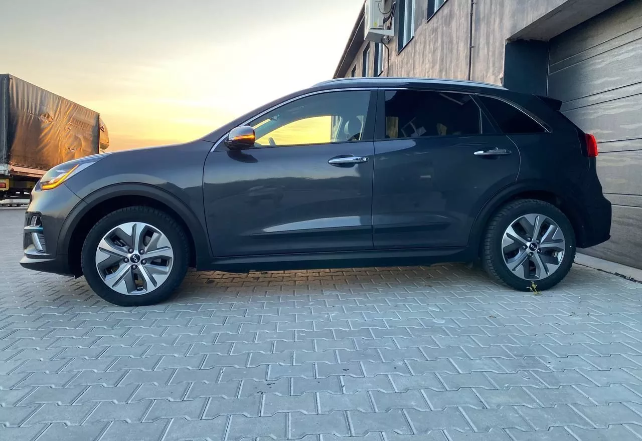 Kia Niro  64 kWh 2019411