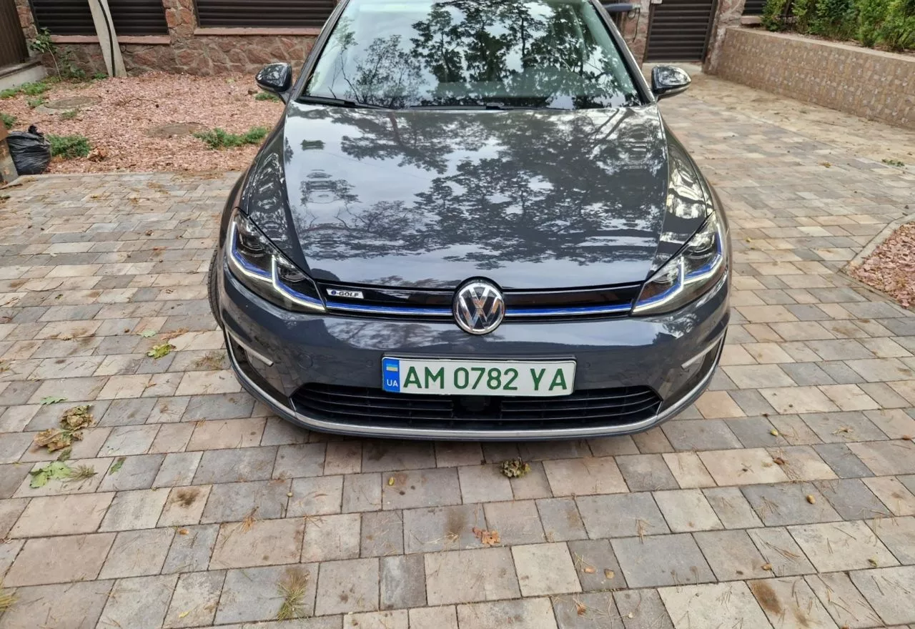 Volkswagen e-Golf  35.8 kWh 2017131