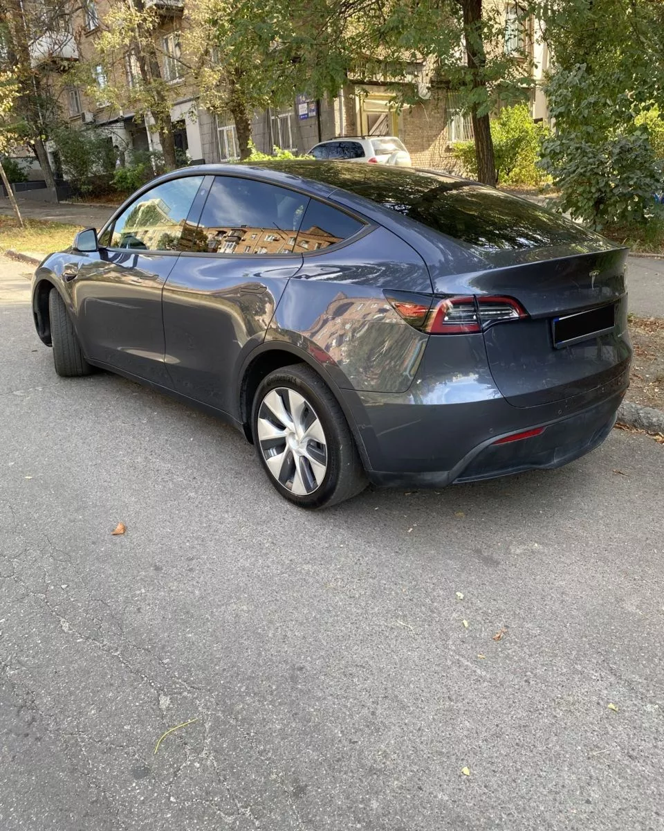 Tesla Model Y  202011